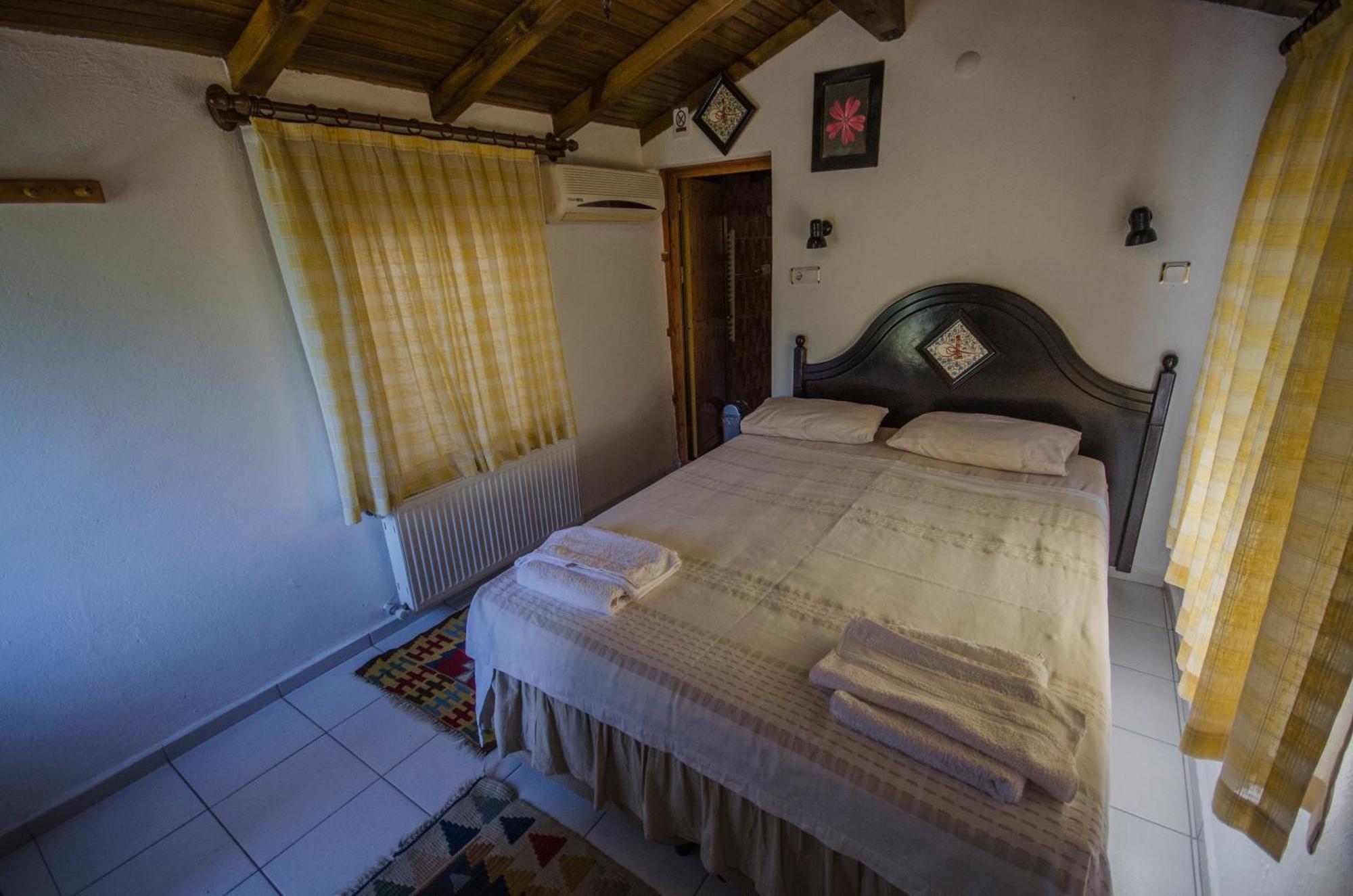 Agora Pansiyon Kapikiri Buitenkant foto